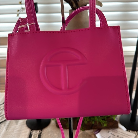 Telfar Small Azalea Shopping Bag with handles and strap - Picture 4 of 4